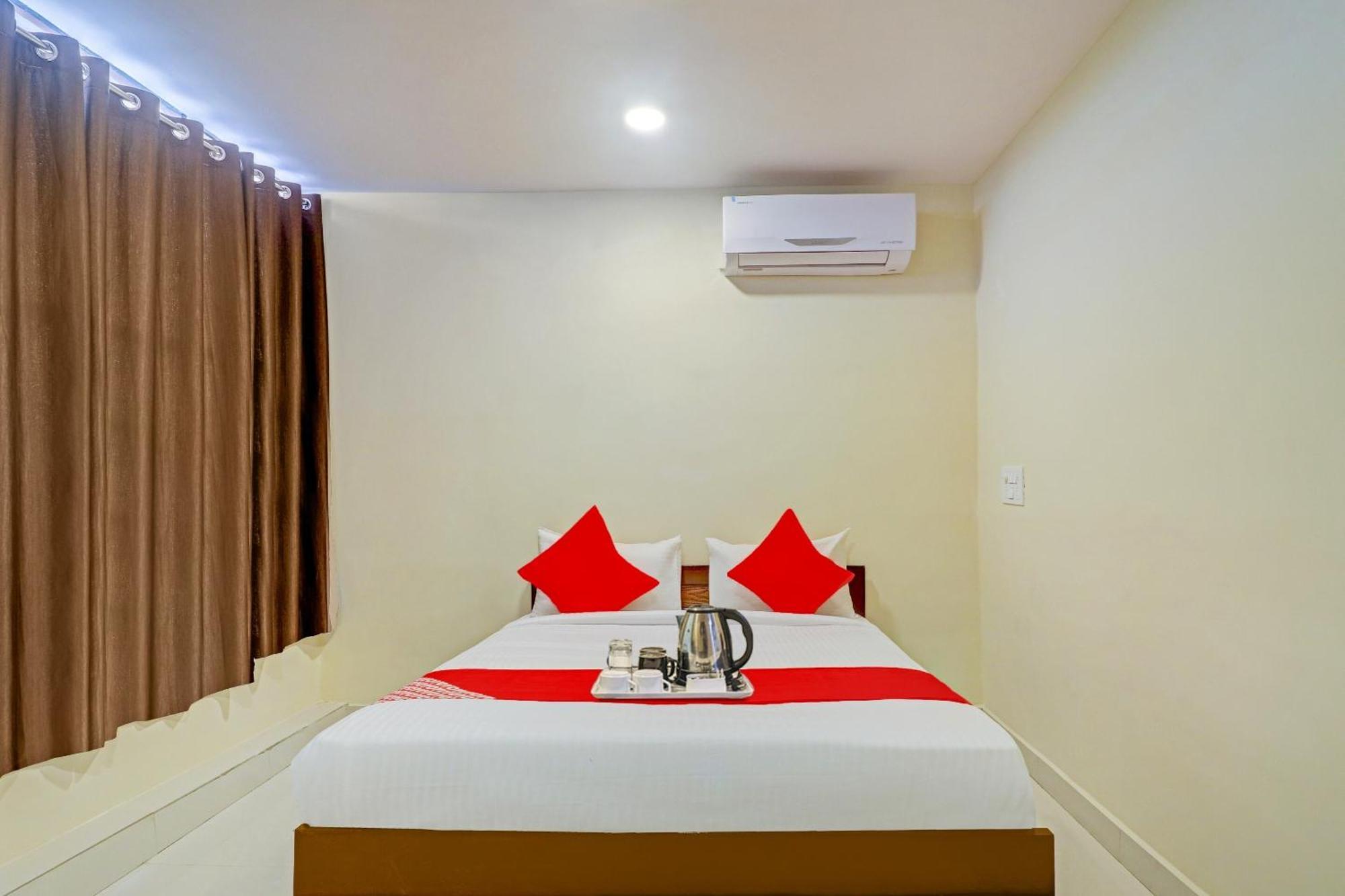 Hotel O Aayush Stay Inn Hajdarabad Zewnętrze zdjęcie